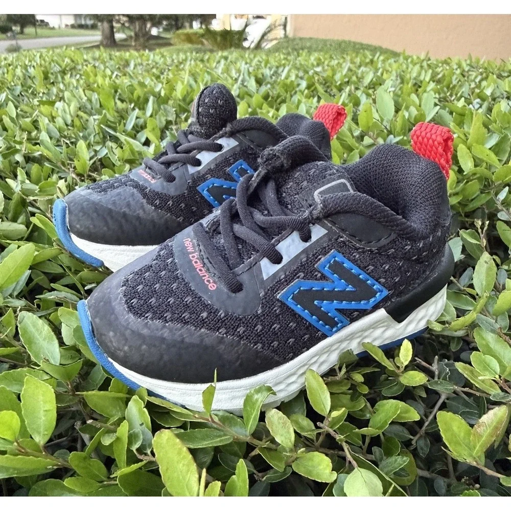 New Balance Infant/Toddler Shoes Size 2 Fresh Foam Arishi Black Red White & Blue